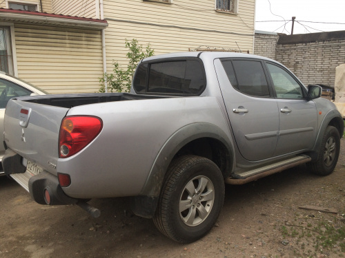 пневморессора на Mitsubishi L200 пневморессора на Mitsubishi L200
