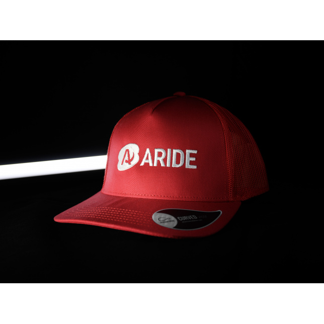 Кепка Арайд красная